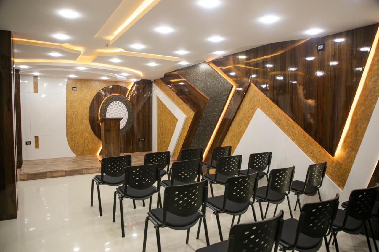 Crescent International Kohima Екстер'єр фото
