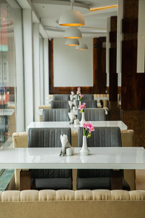 Crescent International Kohima Екстер'єр фото