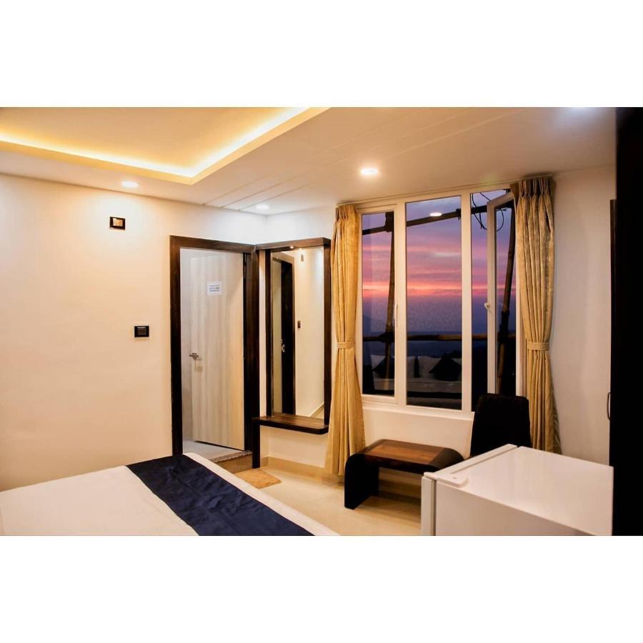 Crescent International Kohima Екстер'єр фото