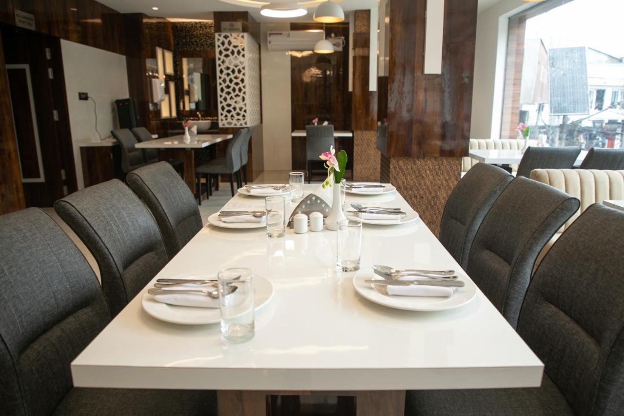 Crescent International Kohima Екстер'єр фото